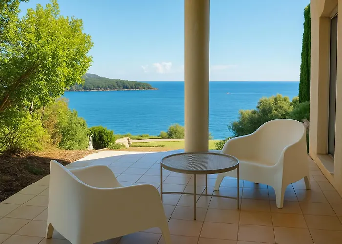 La Veglia Villa *